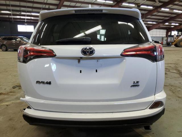 Photo 5 VIN: 2T3BFREV4JW853773 - TOYOTA RAV4 LE 