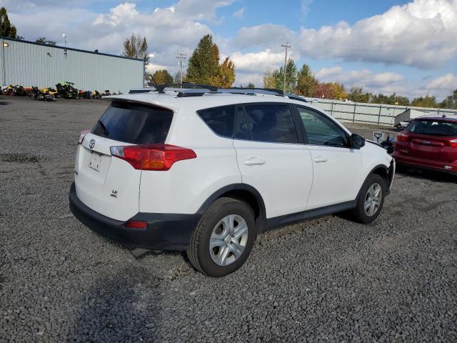 Photo 2 VIN: 2T3BFREV5FW239824 - TOYOTA RAV4 LE 