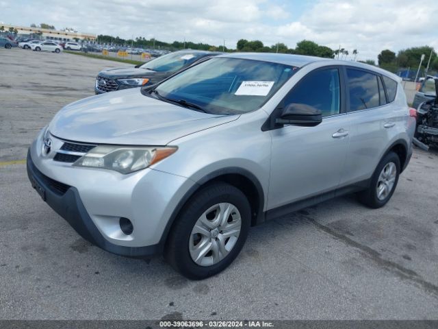 Photo 1 VIN: 2T3BFREV5FW303635 - TOYOTA RAV4 