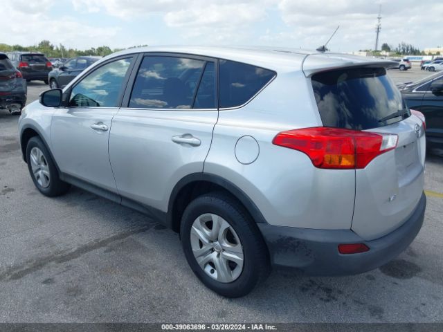 Photo 2 VIN: 2T3BFREV5FW303635 - TOYOTA RAV4 