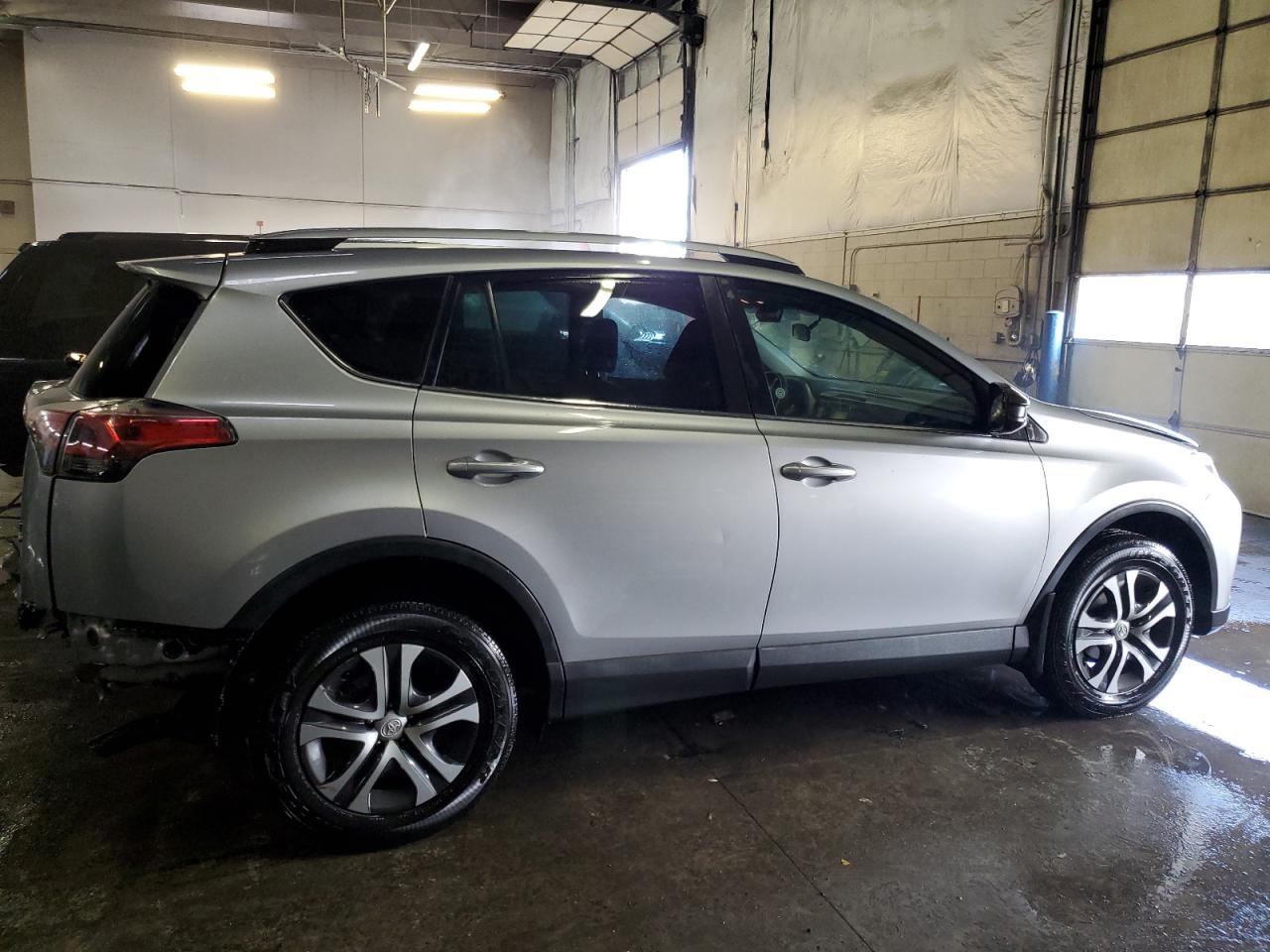 Photo 2 VIN: 2T3BFREV5GW481269 - TOYOTA RAV 4 