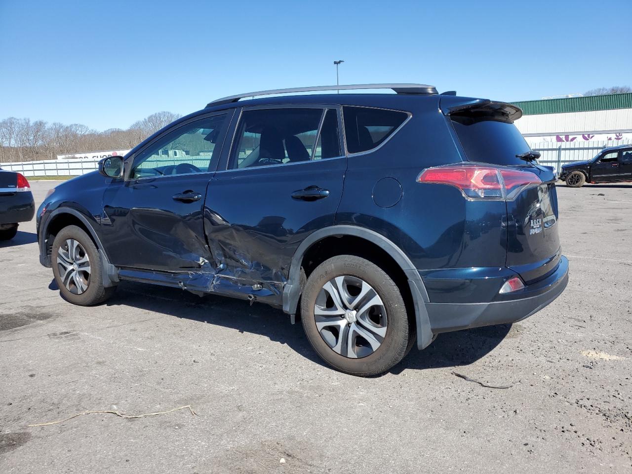 Photo 1 VIN: 2T3BFREV5HW566937 - TOYOTA RAV 4 