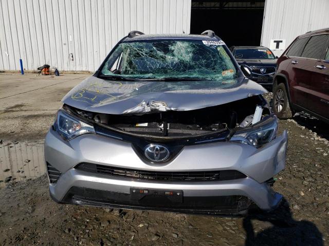 Photo 11 VIN: 2T3BFREV5HW612475 - TOYOTA RAV4 LE 