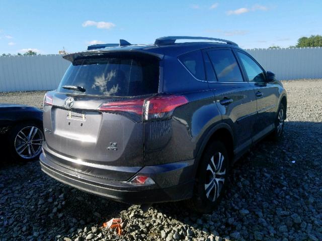 Photo 3 VIN: 2T3BFREV5JW747056 - TOYOTA RAV4 LE 