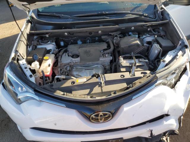 Photo 11 VIN: 2T3BFREV5JW755934 - TOYOTA RAV4 LE 