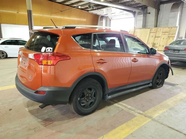 Photo 2 VIN: 2T3BFREV6FW244319 - TOYOTA RAV4 LE 