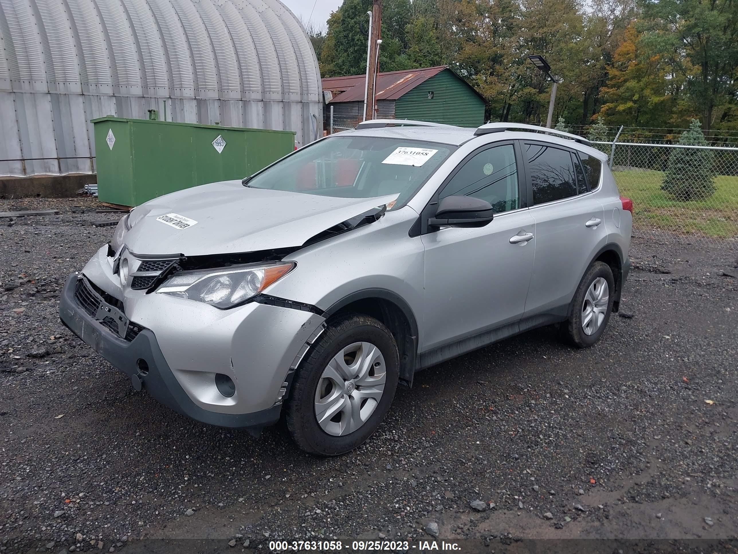 Photo 1 VIN: 2T3BFREV6FW347305 - TOYOTA RAV 4 