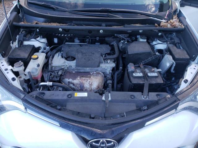 Photo 6 VIN: 2T3BFREV6GW414972 - TOYOTA RAV4 LE 