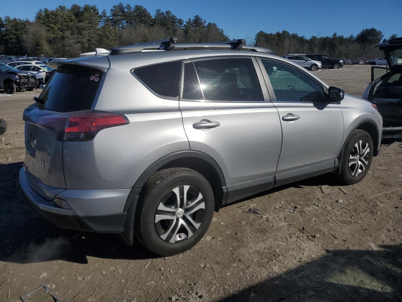 Photo 2 VIN: 2T3BFREV6HW649549 - TOYOTA RAV 4 