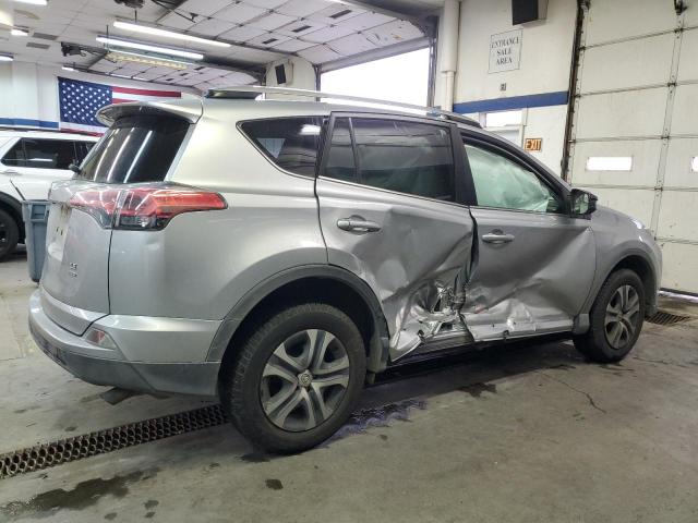 Photo 2 VIN: 2T3BFREV6JW725213 - TOYOTA RAV4 LE 