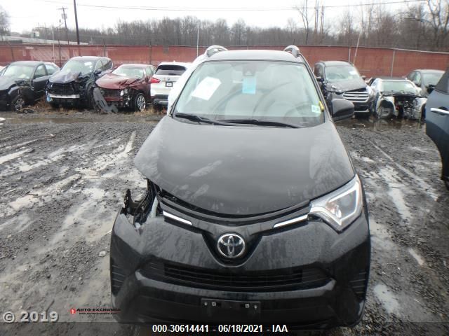 Photo 2 VIN: 2T3BFREV6JW813470 - TOYOTA RAV4 