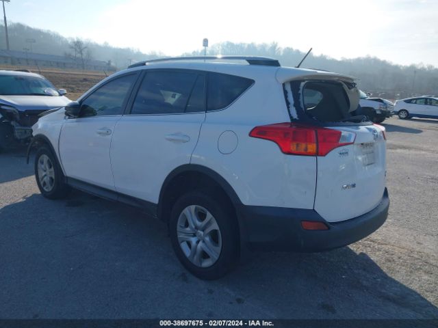 Photo 2 VIN: 2T3BFREV7FW244684 - TOYOTA RAV4 