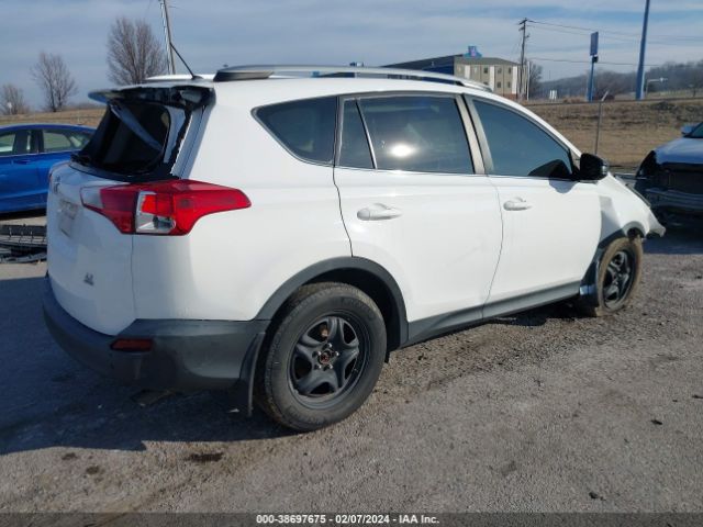 Photo 3 VIN: 2T3BFREV7FW244684 - TOYOTA RAV4 