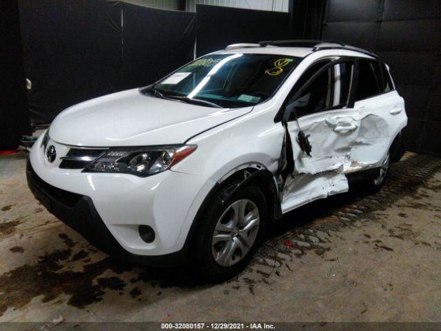 Photo 1 VIN: 2T3BFREV7FW266104 - TOYOTA RAV4 