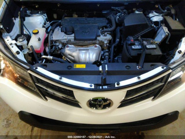 Photo 9 VIN: 2T3BFREV7FW266104 - TOYOTA RAV4 