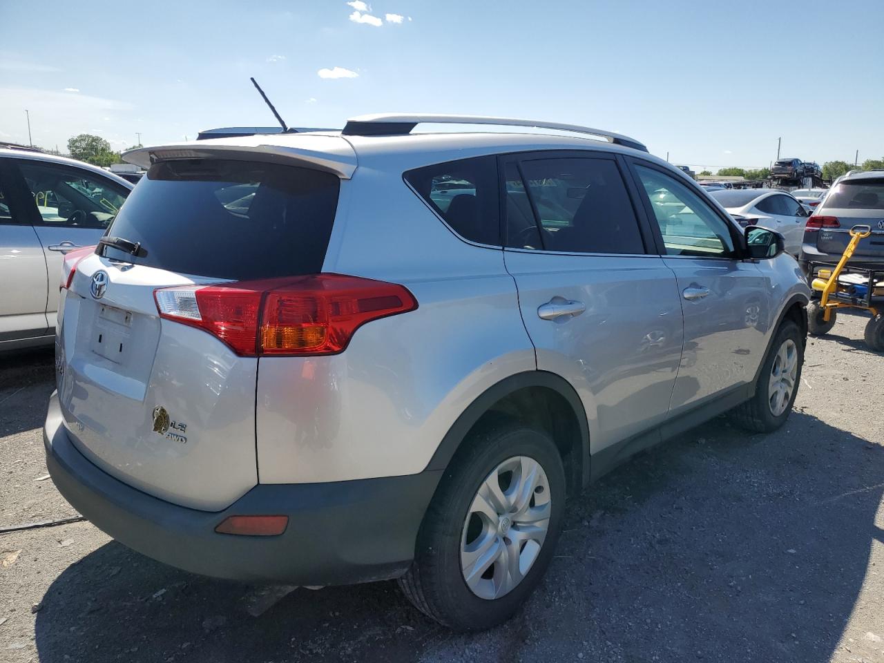 Photo 2 VIN: 2T3BFREV7FW291603 - TOYOTA RAV 4 