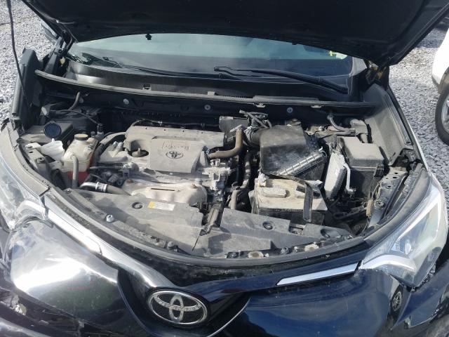 Photo 6 VIN: 2T3BFREV7HW593489 - TOYOTA RAV4 LE 