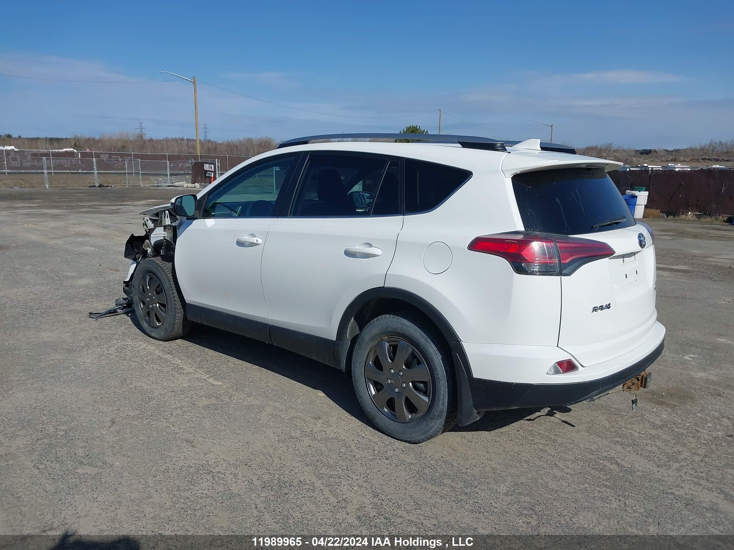 Photo 2 VIN: 2T3BFREV7HW627298 - TOYOTA RAV 4 