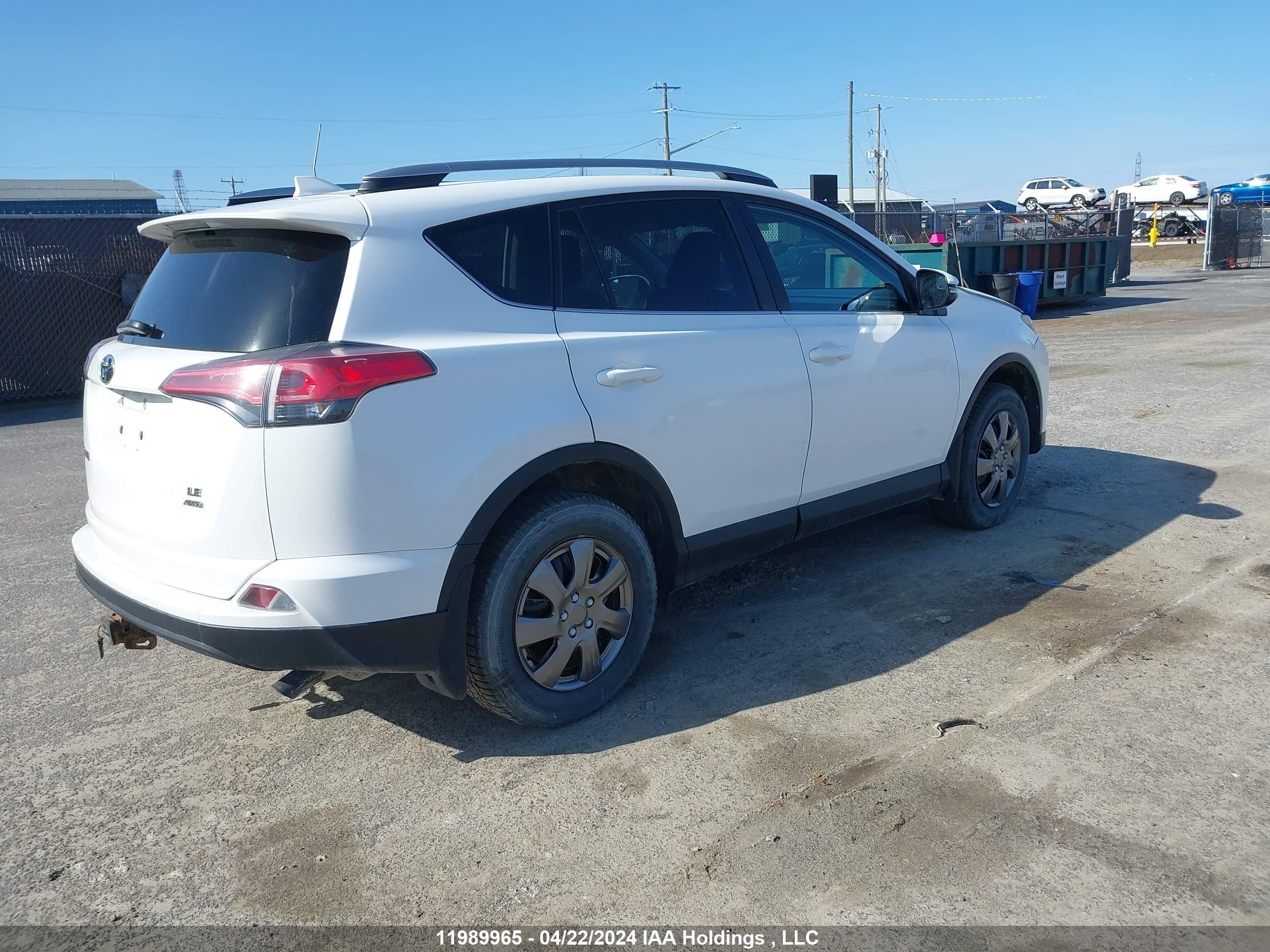 Photo 3 VIN: 2T3BFREV7HW627298 - TOYOTA RAV 4 