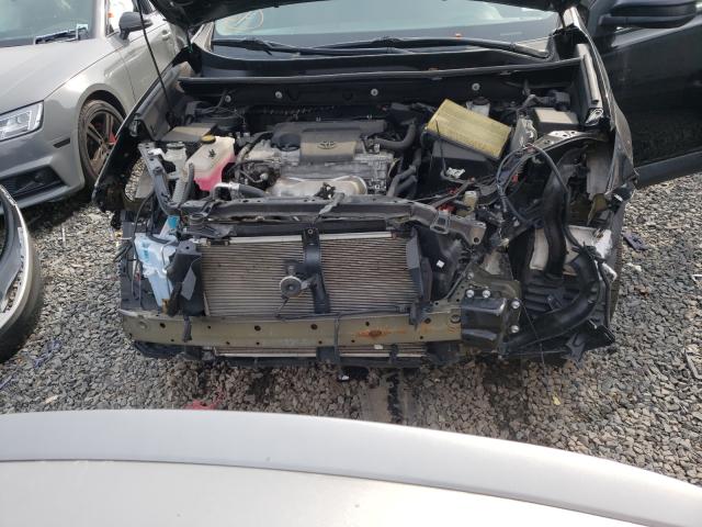 Photo 6 VIN: 2T3BFREV7HW655599 - TOYOTA RAV4 LE 