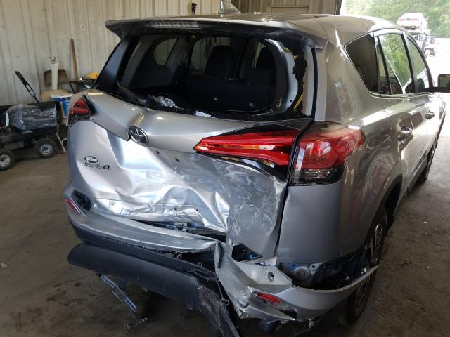 Photo 8 VIN: 2T3BFREV7JW721736 - TOYOTA RAV4 LE 