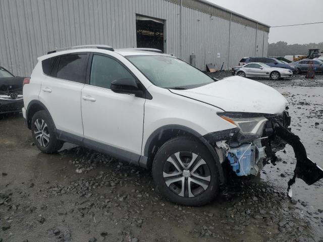 Photo 3 VIN: 2T3BFREV7JW793228 - TOYOTA RAV4 LE 