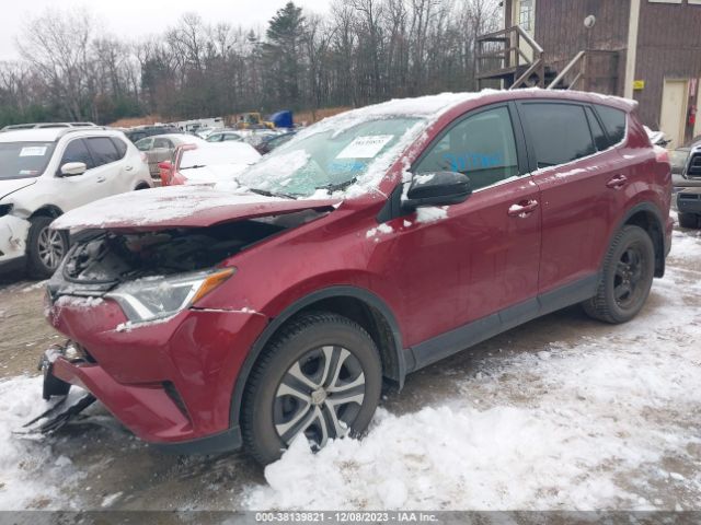 Photo 1 VIN: 2T3BFREV7JW812926 - TOYOTA RAV4 