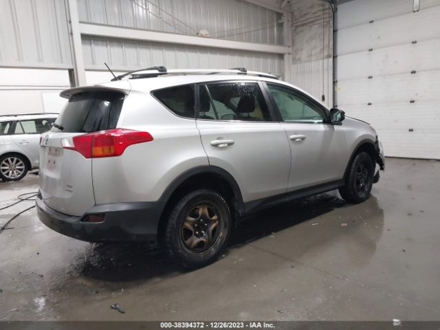 Photo 3 VIN: 2T3BFREV8FW234407 - TOYOTA RAV4 