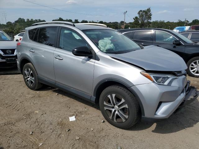 Photo 3 VIN: 2T3BFREV8GW424581 - TOYOTA RAV4 LE 