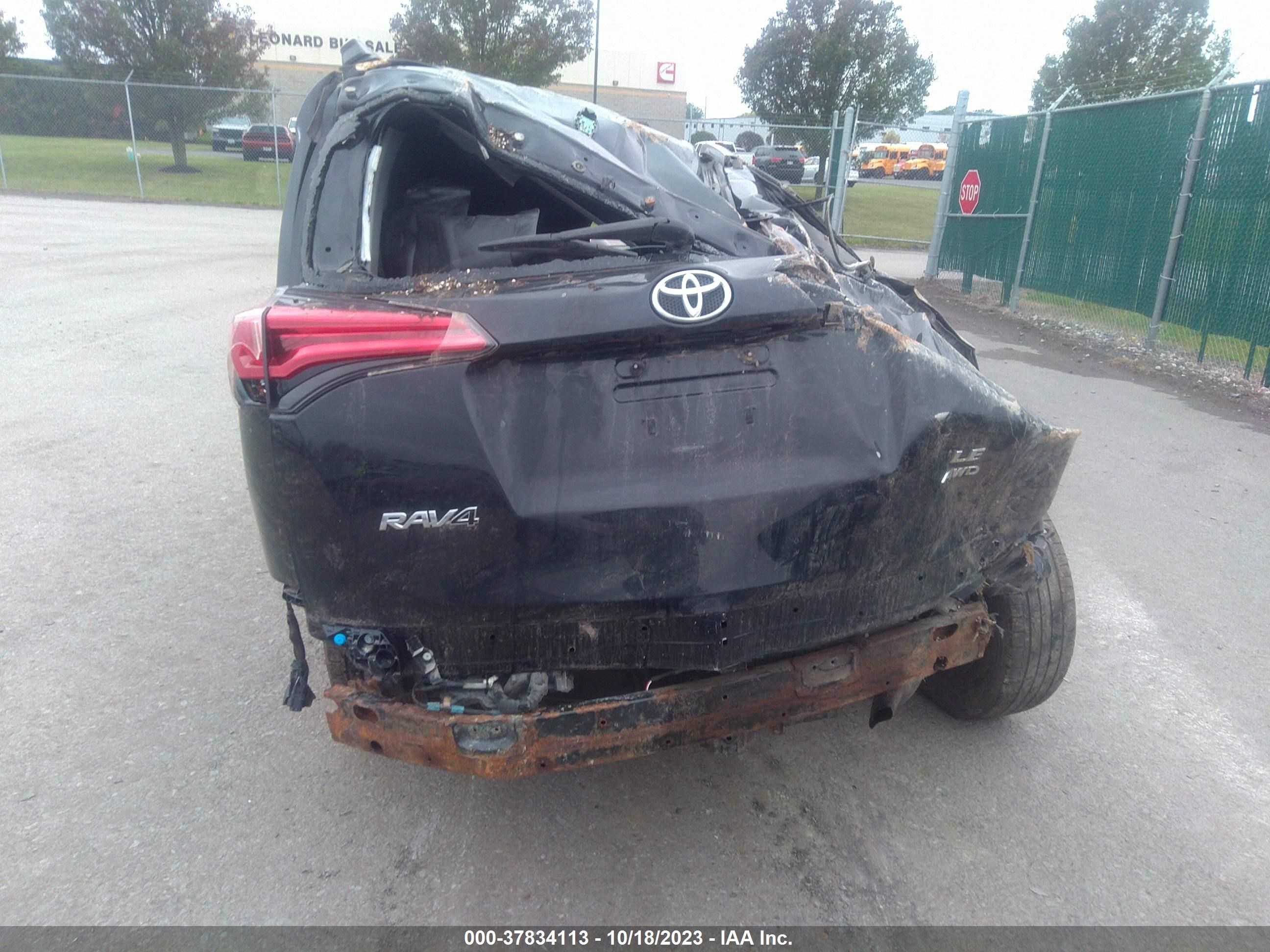 Photo 14 VIN: 2T3BFREV8HW618691 - TOYOTA RAV 4 