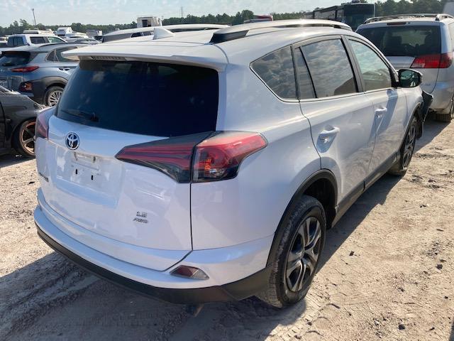 Photo 3 VIN: 2T3BFREV8HW622384 - TOYOTA RAV4 LE 