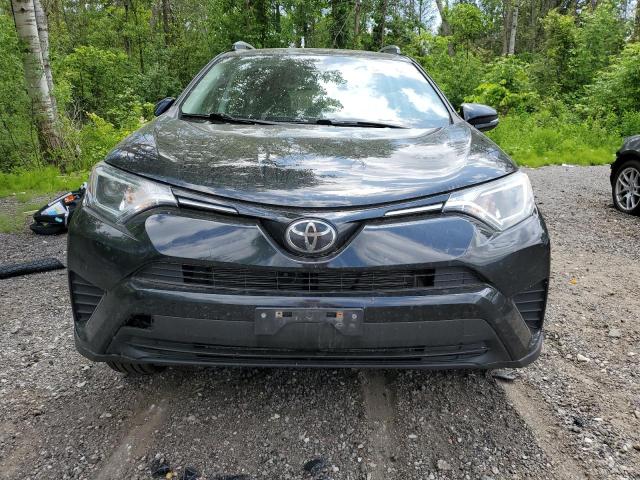 Photo 4 VIN: 2T3BFREV8JW758424 - TOYOTA RAV4 LE 