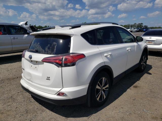 Photo 3 VIN: 2T3BFREV8JW776616 - TOYOTA RAV4 LE 