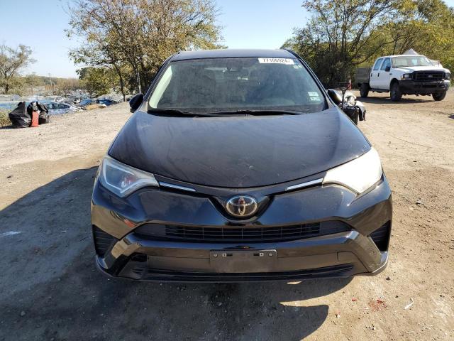 Photo 4 VIN: 2T3BFREV8JW780570 - TOYOTA RAV4 LE 