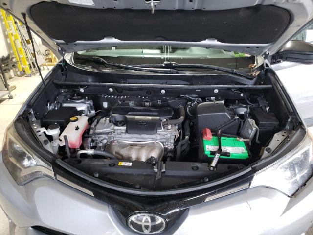 Photo 11 VIN: 2T3BFREV8JW850178 - TOYOTA RAV4 LE 