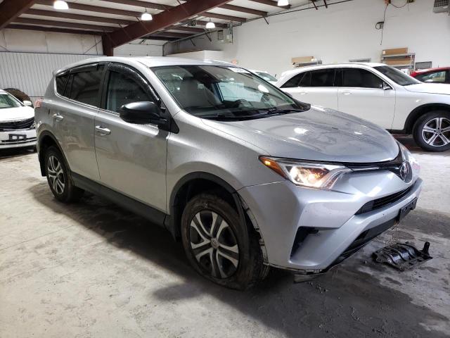 Photo 3 VIN: 2T3BFREV8JW850178 - TOYOTA RAV4 LE 