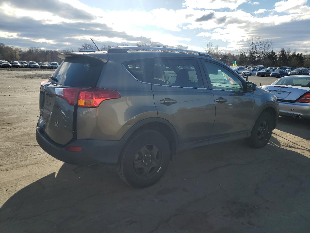 Photo 2 VIN: 2T3BFREV9DW084711 - TOYOTA RAV 4 