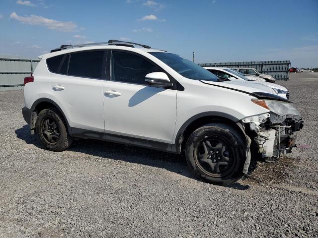 Photo 3 VIN: 2T3BFREV9FW330840 - TOYOTA RAV4 LE 