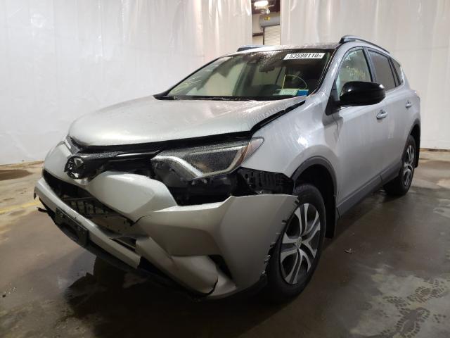 Photo 1 VIN: 2T3BFREV9HW583790 - TOYOTA RAV4 LE 