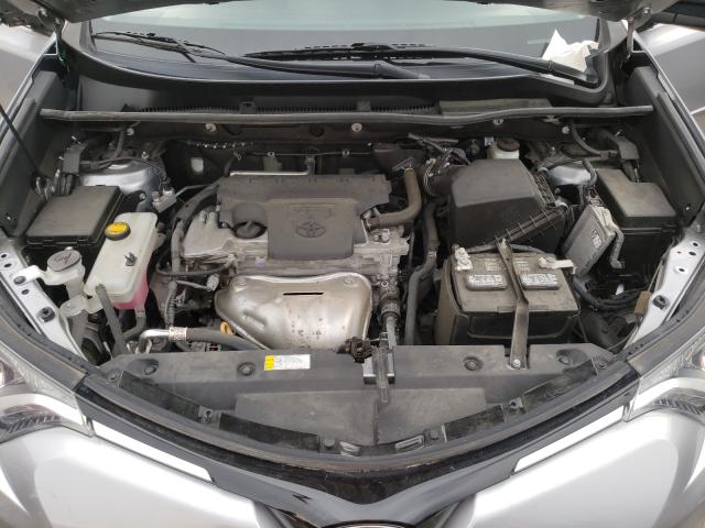 Photo 6 VIN: 2T3BFREV9HW624855 - TOYOTA RAV4 LE 