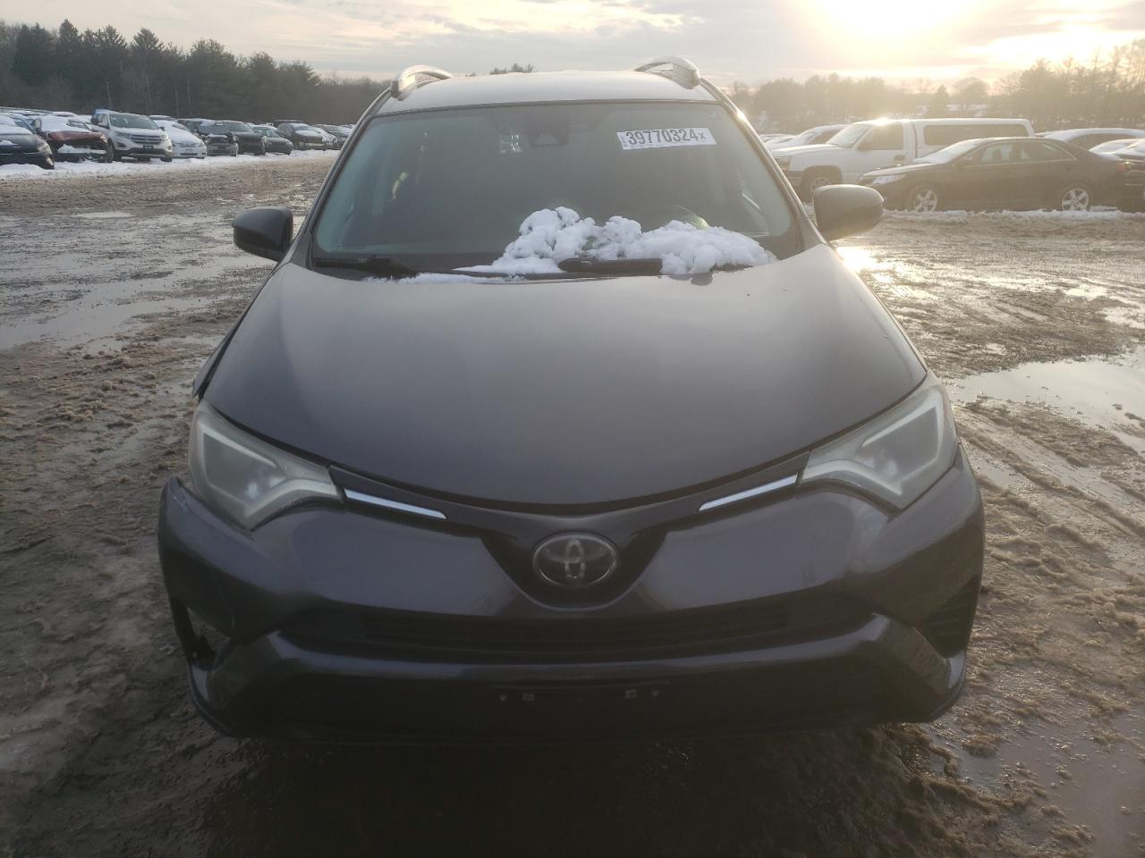 Photo 4 VIN: 2T3BFREV9HW633930 - TOYOTA RAV 4 