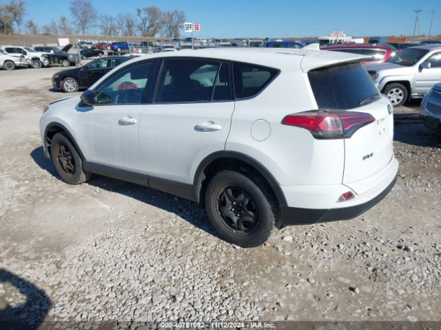 Photo 2 VIN: 2T3BFREV9JW711158 - TOYOTA RAV4 