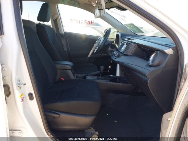 Photo 4 VIN: 2T3BFREV9JW711158 - TOYOTA RAV4 