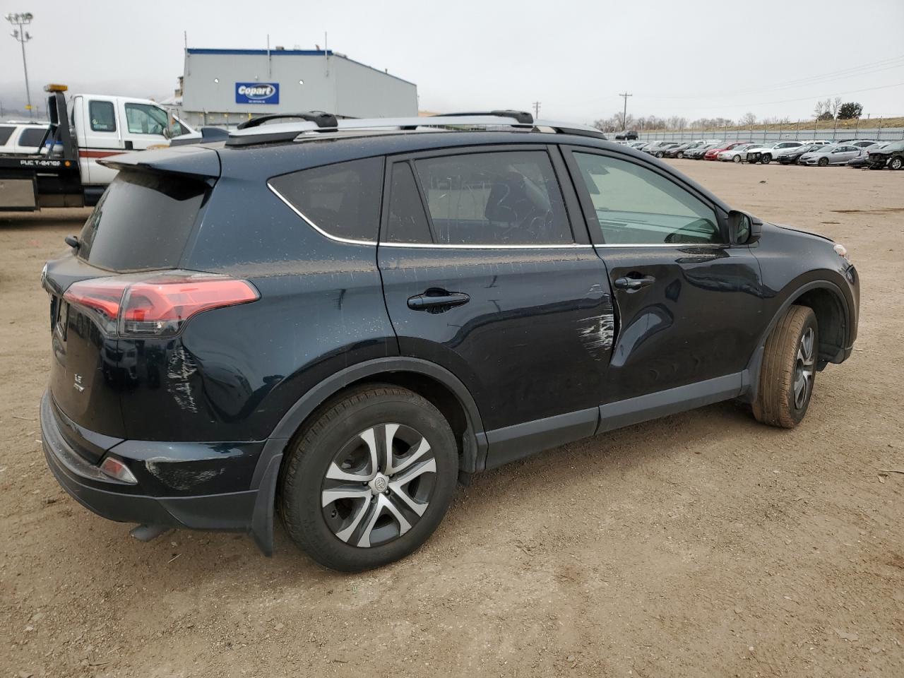 Photo 2 VIN: 2T3BFREV9JW722998 - TOYOTA RAV 4 