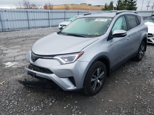 Photo 1 VIN: 2T3BFREV9JW739056 - TOYOTA RAV4 LE 