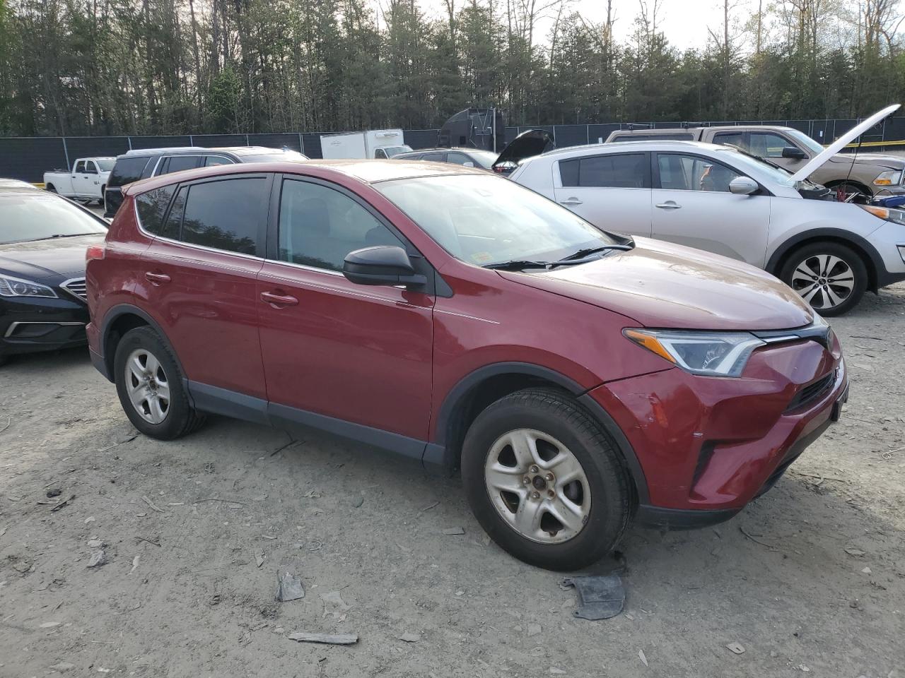 Photo 3 VIN: 2T3BFREV9JW774812 - TOYOTA RAV 4 