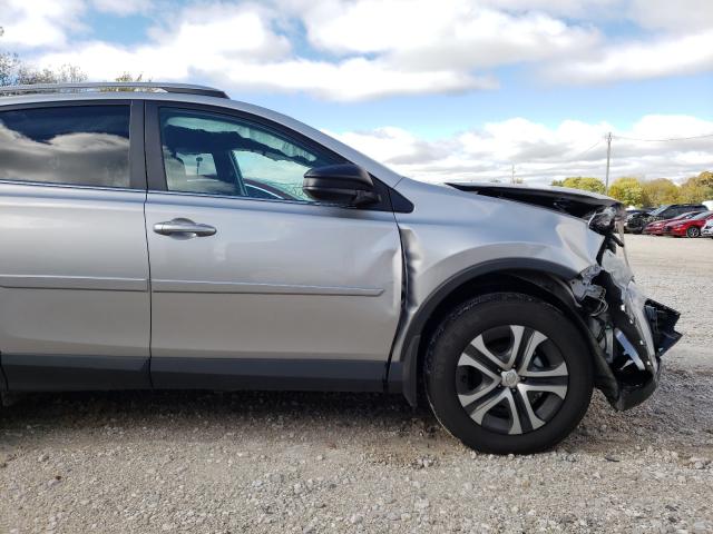 Photo 8 VIN: 2T3BFREV9JW779511 - TOYOTA RAV4 LE 