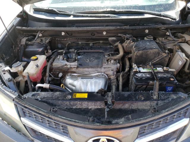 Photo 6 VIN: 2T3BFREVXDW051698 - TOYOTA RAV4 LE 