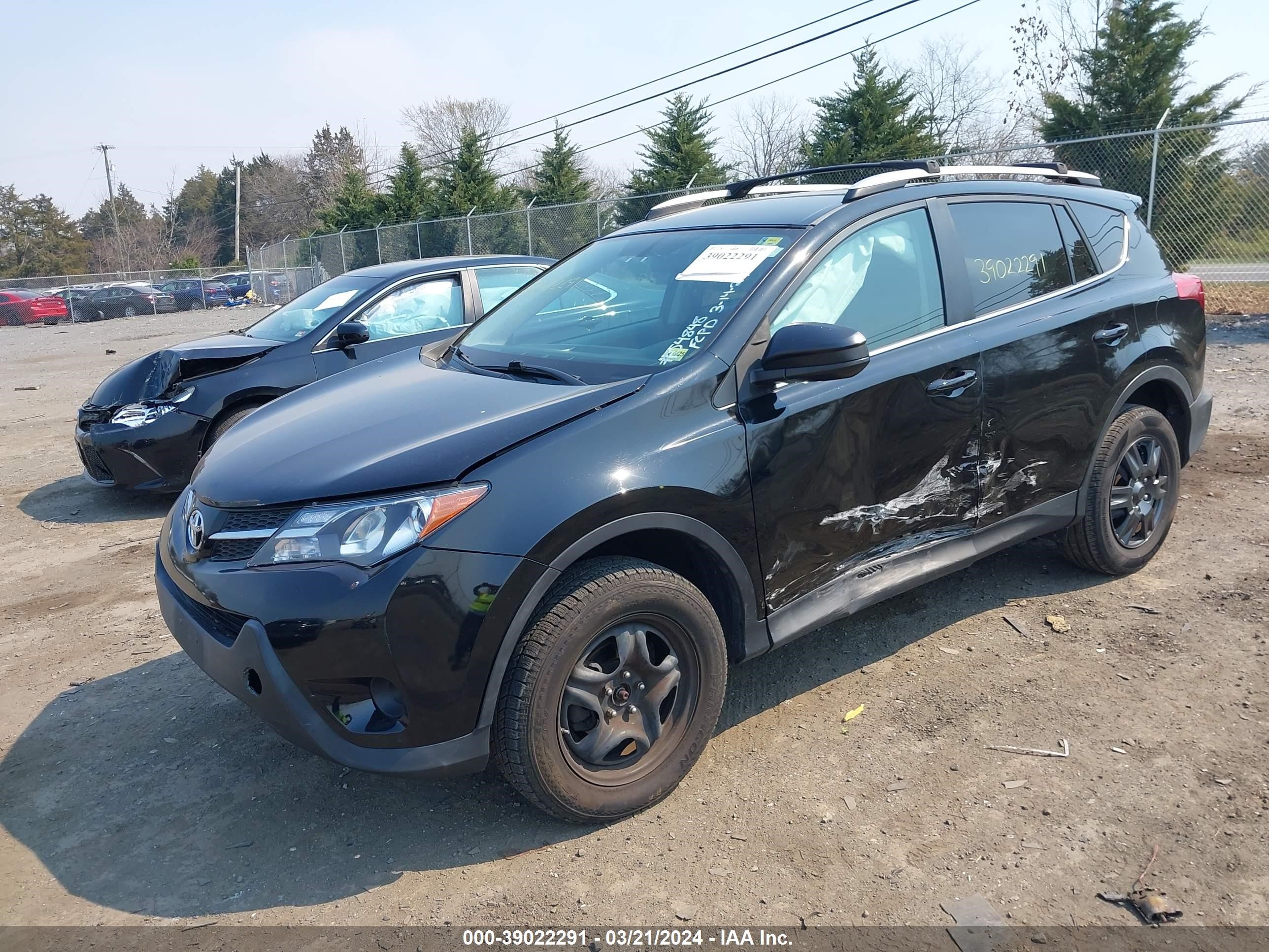 Photo 1 VIN: 2T3BFREVXDW121801 - TOYOTA RAV 4 