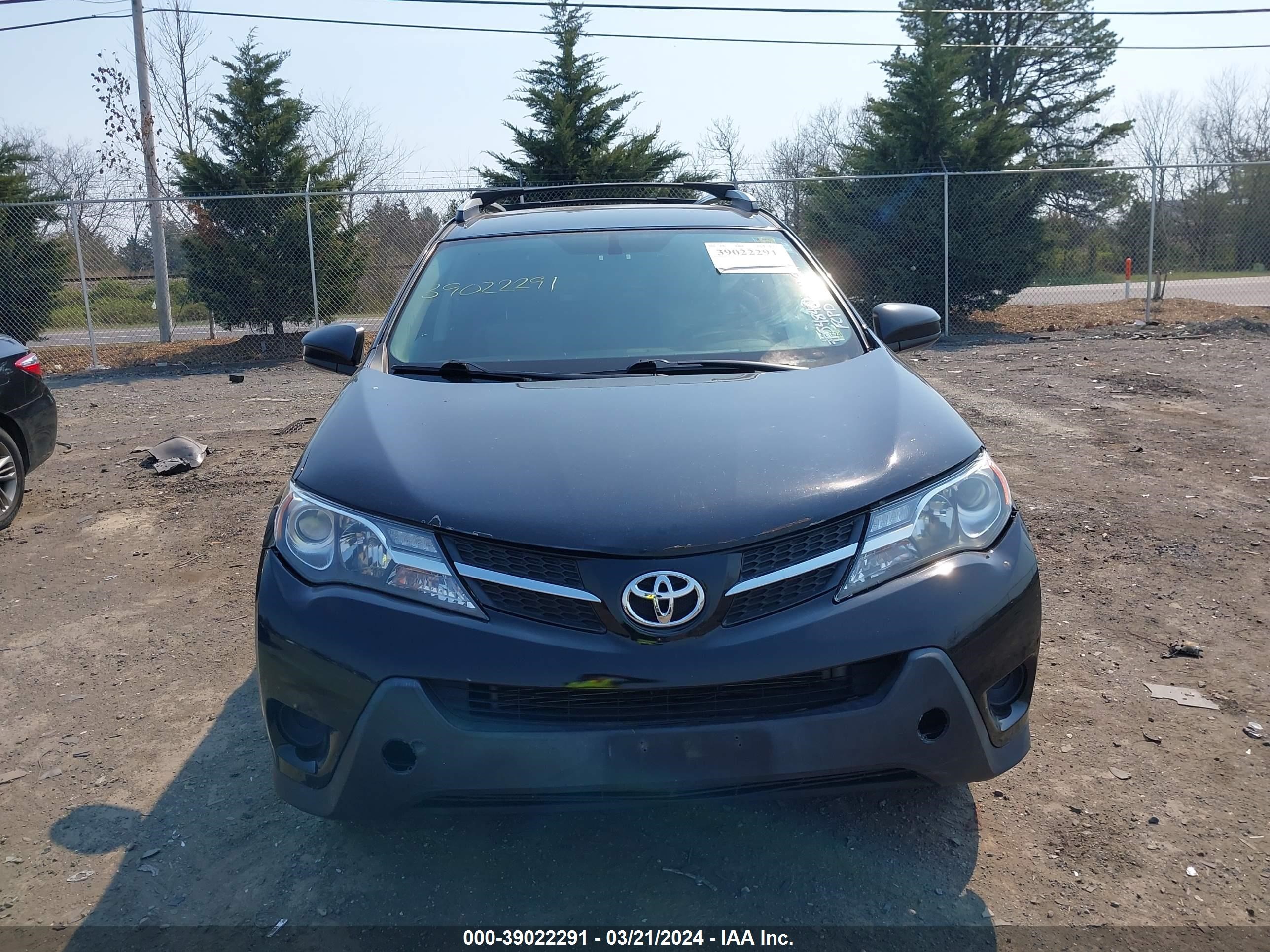 Photo 11 VIN: 2T3BFREVXDW121801 - TOYOTA RAV 4 